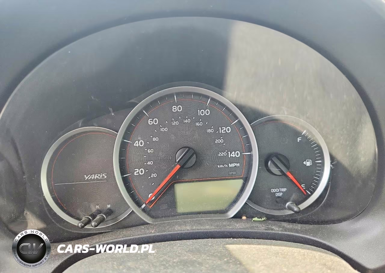 2012 Toyota Yaris 5-Door L VIN:JTDKTUD38CD541161 - 9