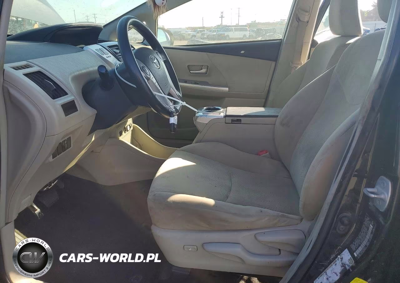 2013 Toyota Prius V Three VIN:JTDZN3EU6D3215912 - 7
