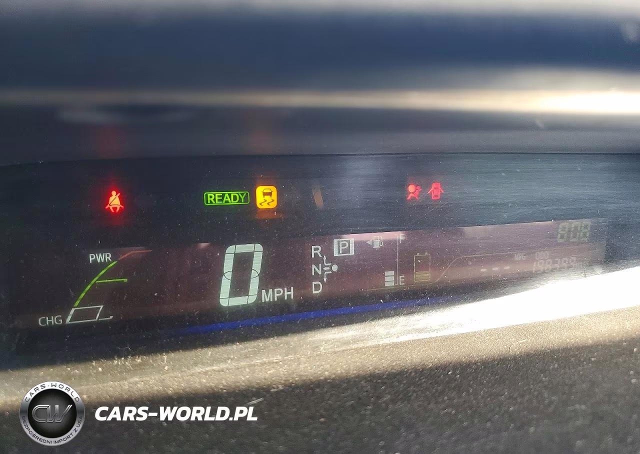 2013 Toyota Prius V Three VIN:JTDZN3EU6D3215912 - 9
