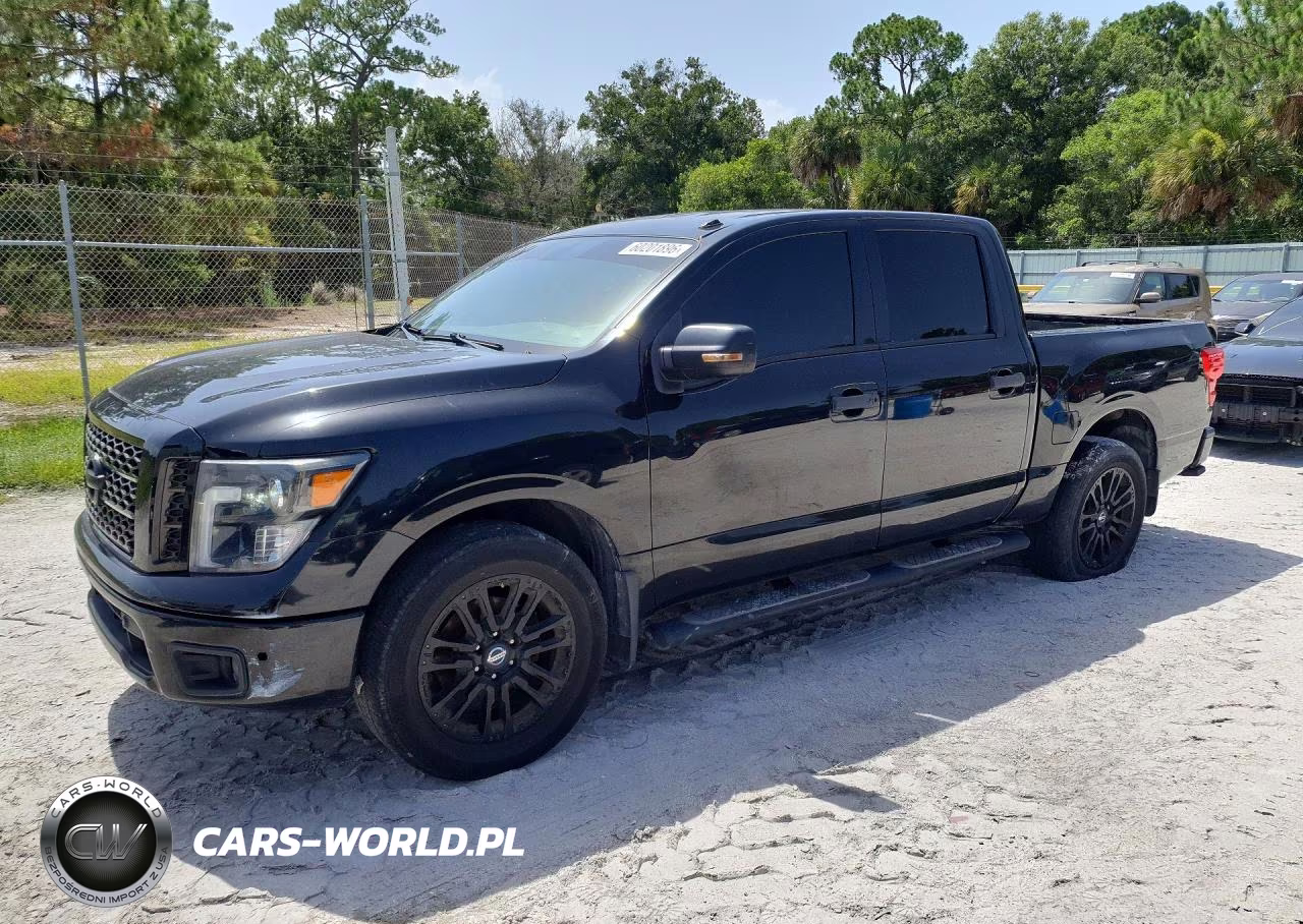 2019 Nissan Titan Sv