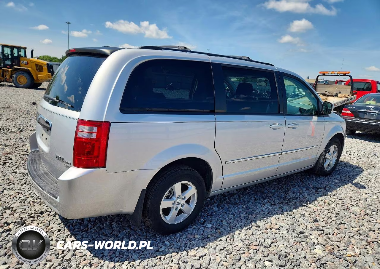 2010 Dodge Grand Caravan Sxt VIN:2D4RN5D17AR134717 - 3