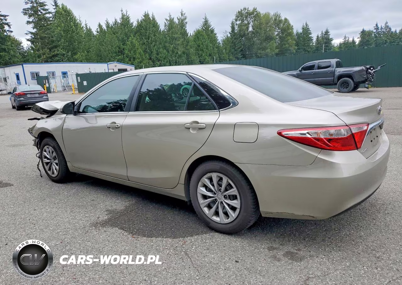 2016 Toyota Camry Le VIN:4T4BF1FK8GR517377 - 2