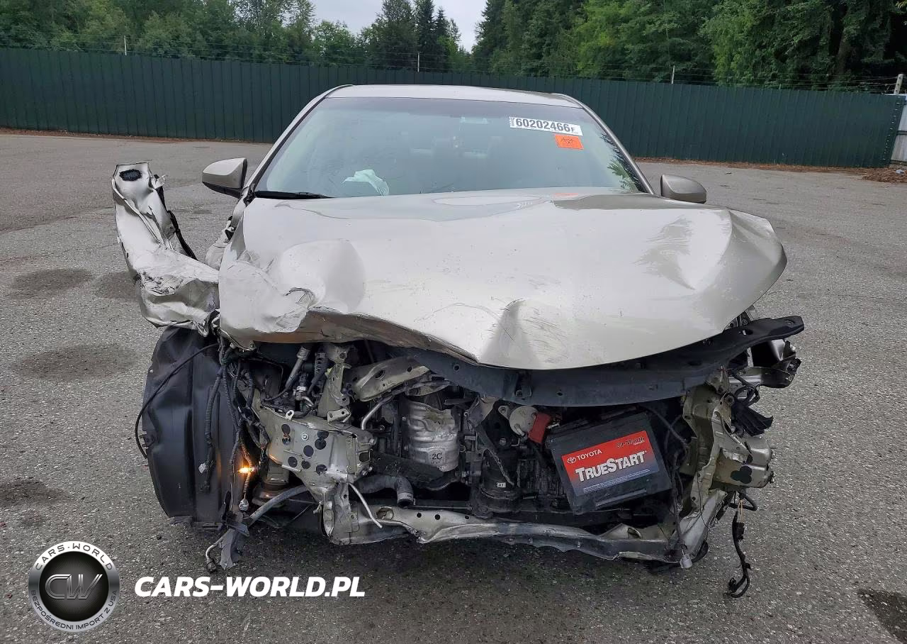 2016 Toyota Camry Le VIN:4T4BF1FK8GR517377 - 5