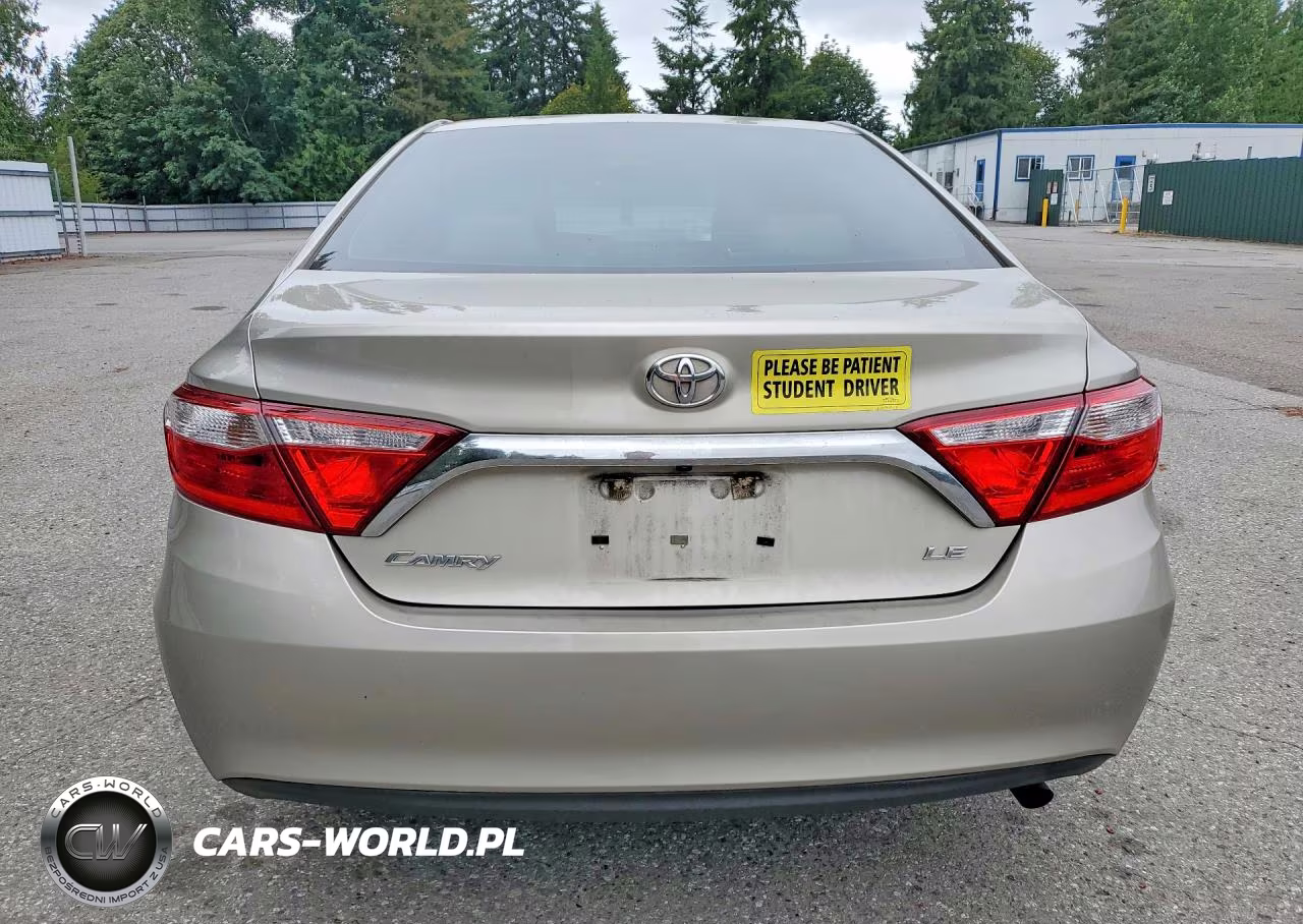 2016 Toyota Camry Le VIN:4T4BF1FK8GR517377 - 6