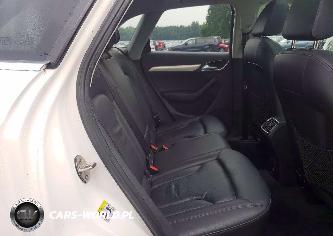 2017 Audi Q3 Premium Plus VIN:WA1JCCFS6HR010216 - 10