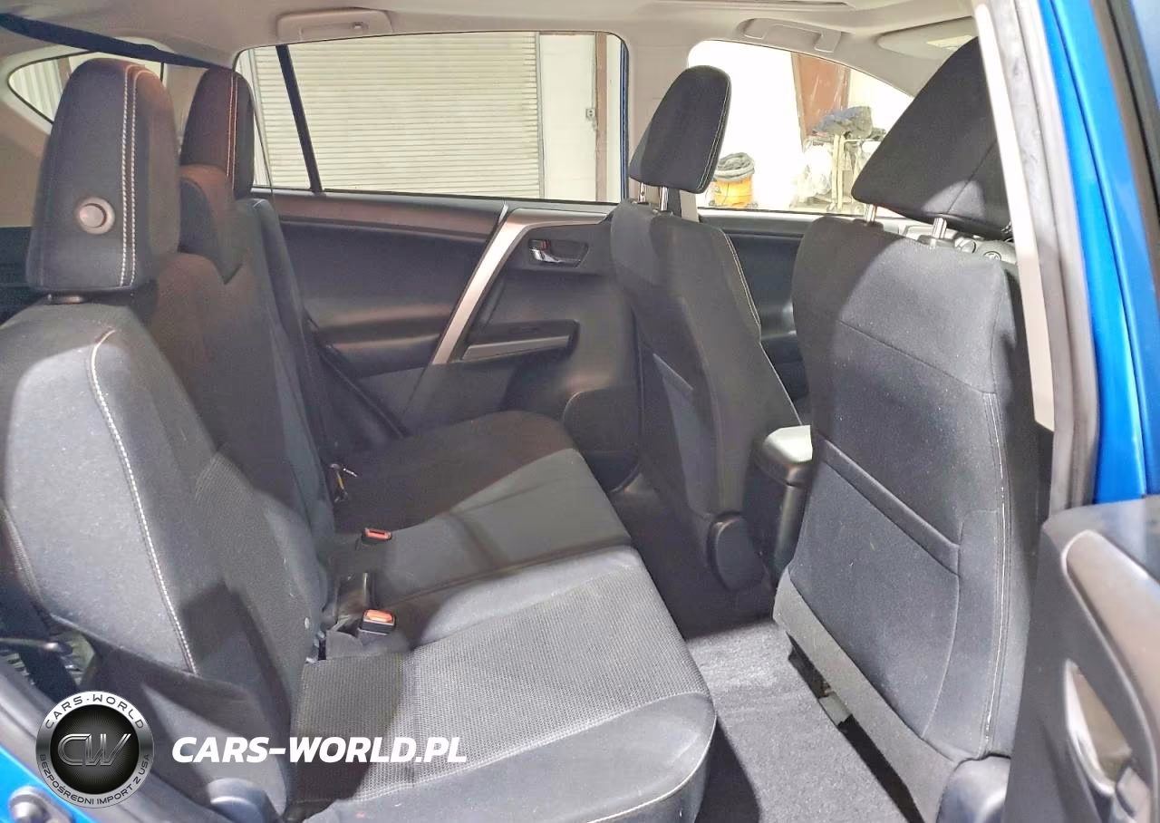 2018 Toyota Rav4 Xle VIN:JTMRFREV2JJ720197 - 11