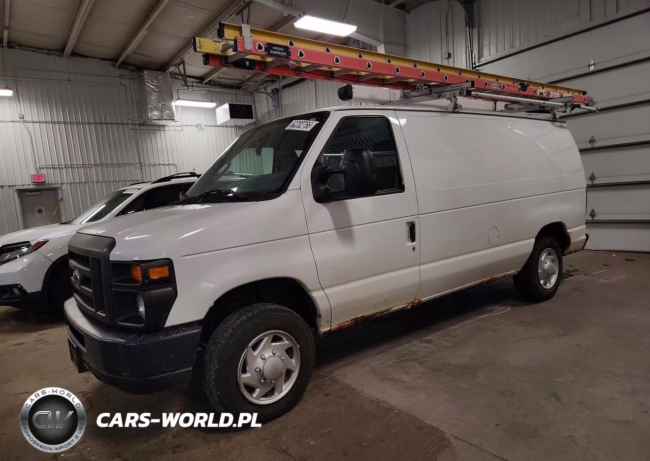 2013 Ford Econoline E150 Van – zdjęcie 1 z 13