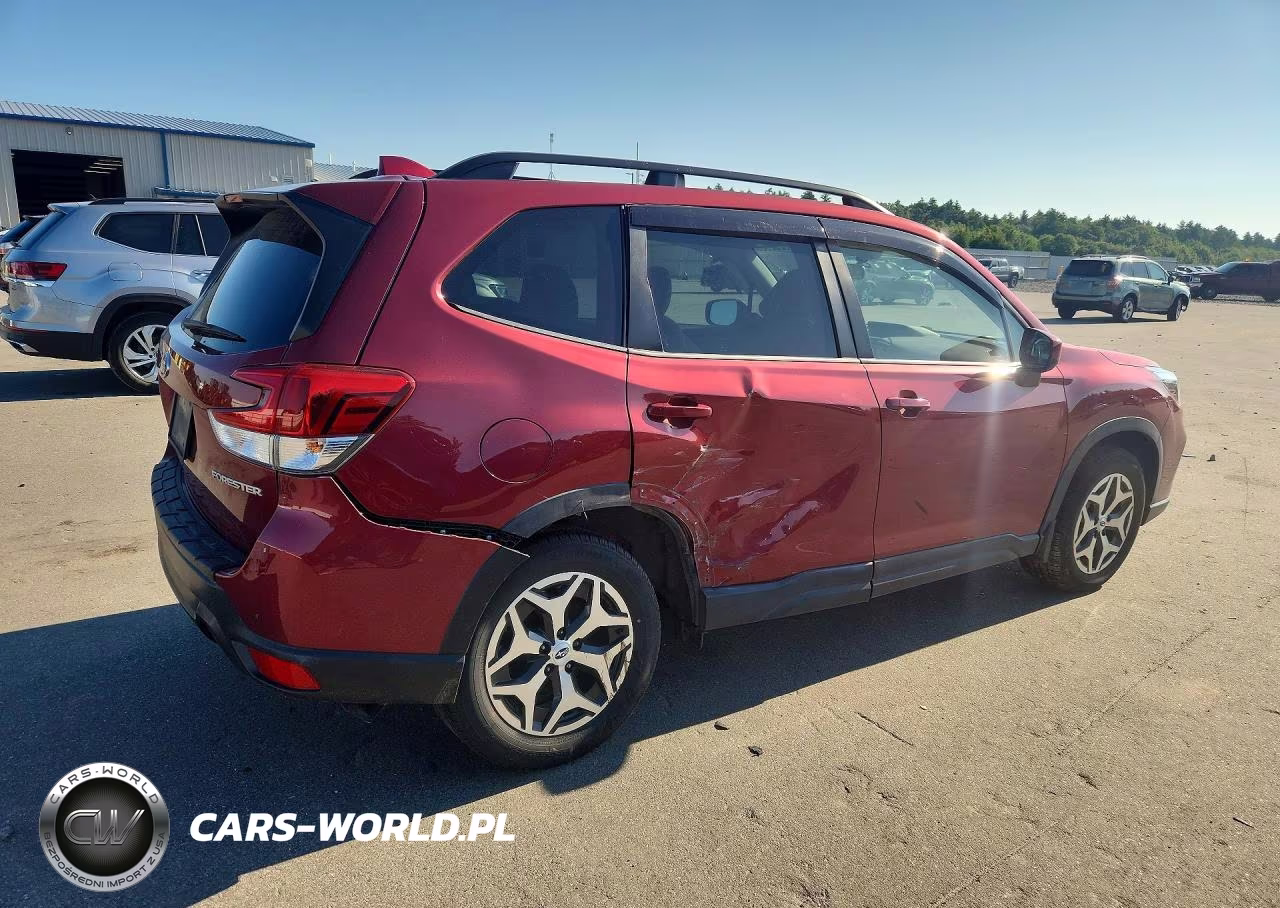 2020 Subaru Forester Premium VIN:JF2SKAJC4LH587358 - 3