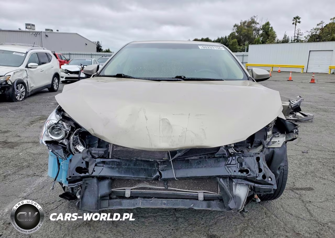 2017 Toyota Camry Le VIN:4T1BF1FK9HU386083 - 5