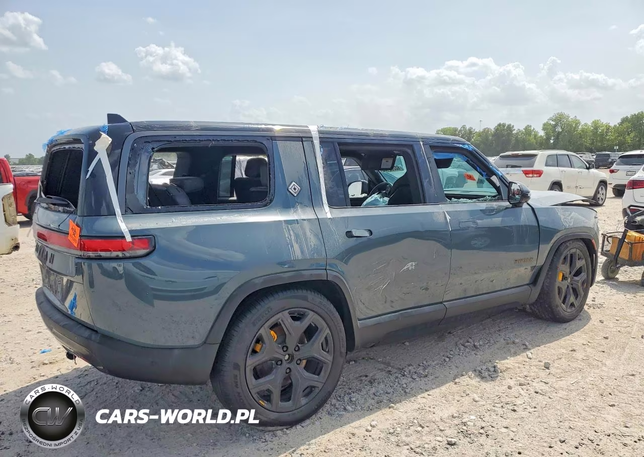 2025 Rivian R1S Premium VIN:7PDSGCBP4SN065223 - 3