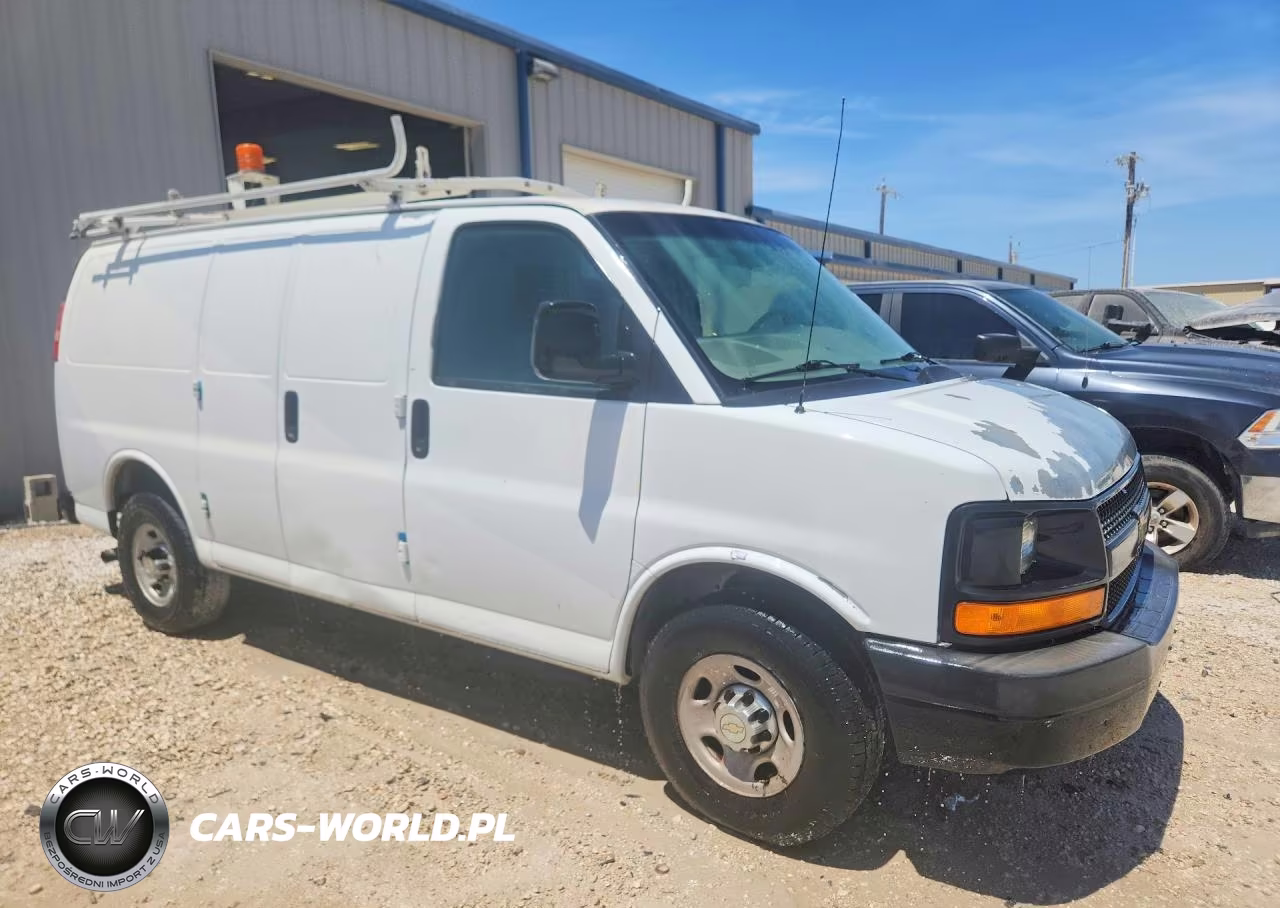 2012 Chevrolet G2500 Express VIN:1GCWGFFA6C1179622 - 4