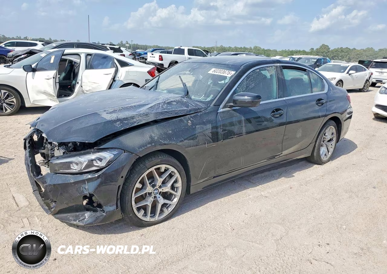 2025 BMW 330Xi – zdjęcie 1 z 12