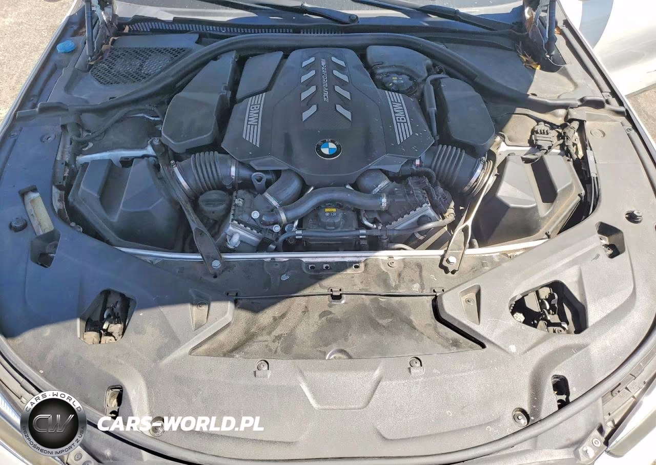 2020 BMW M850Xi VIN:WBAGV8C0XLBP48612 - 11
