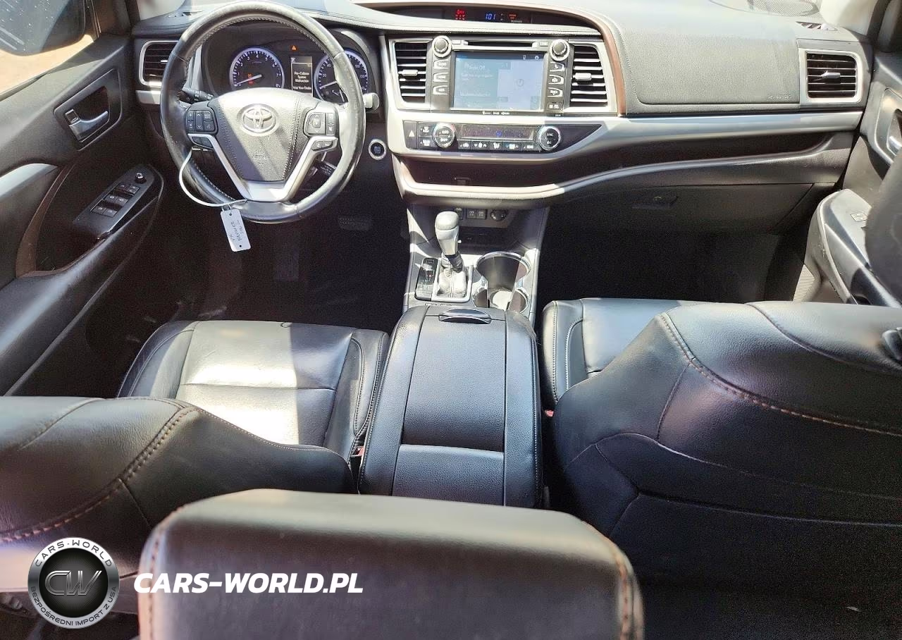 2018 Toyota Highlander Xle VIN:5TDKZRFH4JS258715 - 8