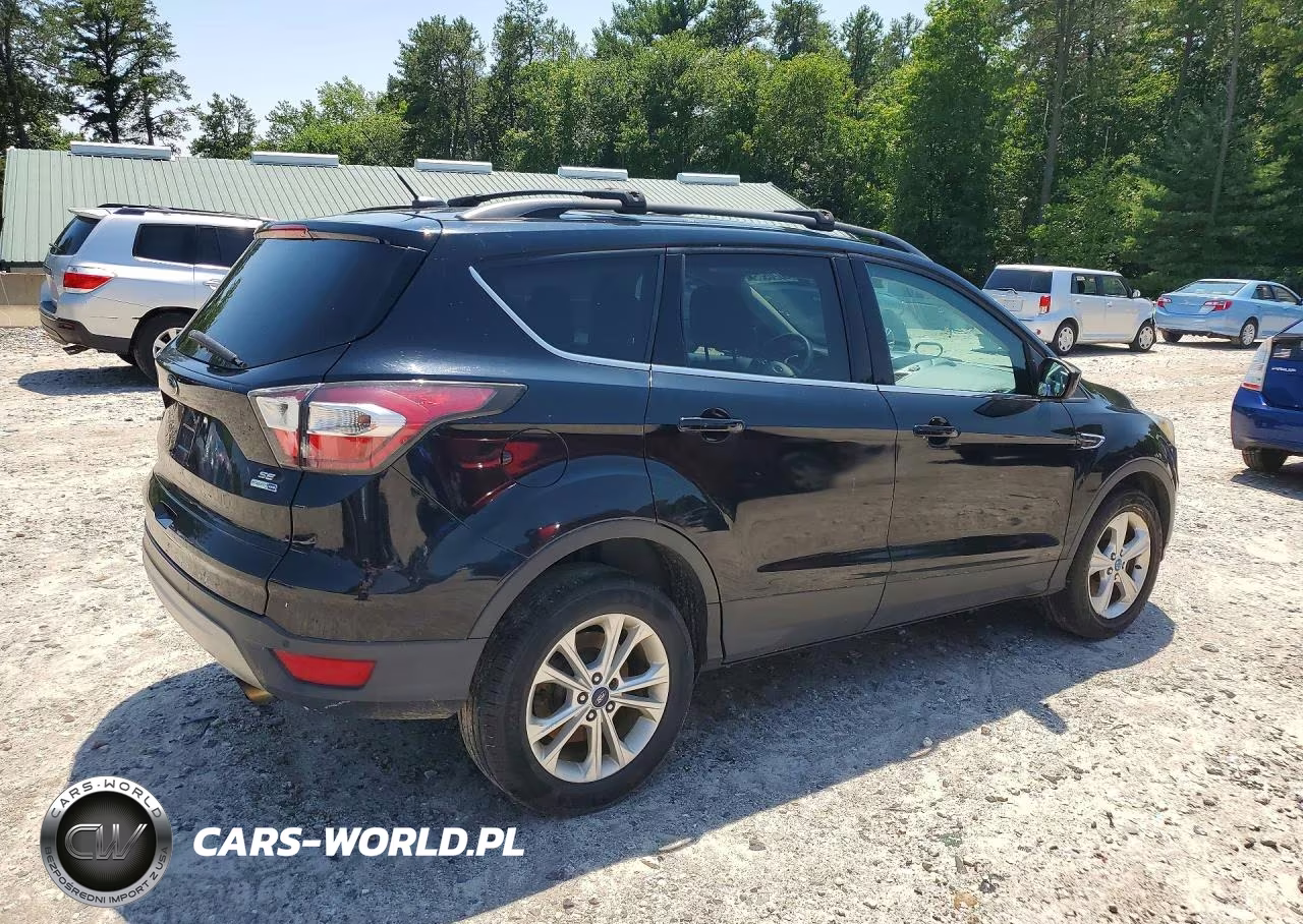 2017 Ford Escape Se VIN:1FMCU9GD0HUB05720 - 3