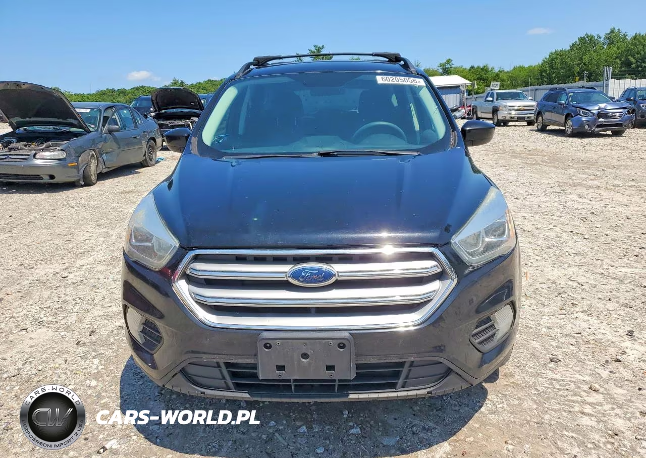 2017 Ford Escape Se VIN:1FMCU9GD0HUB05720 - 5