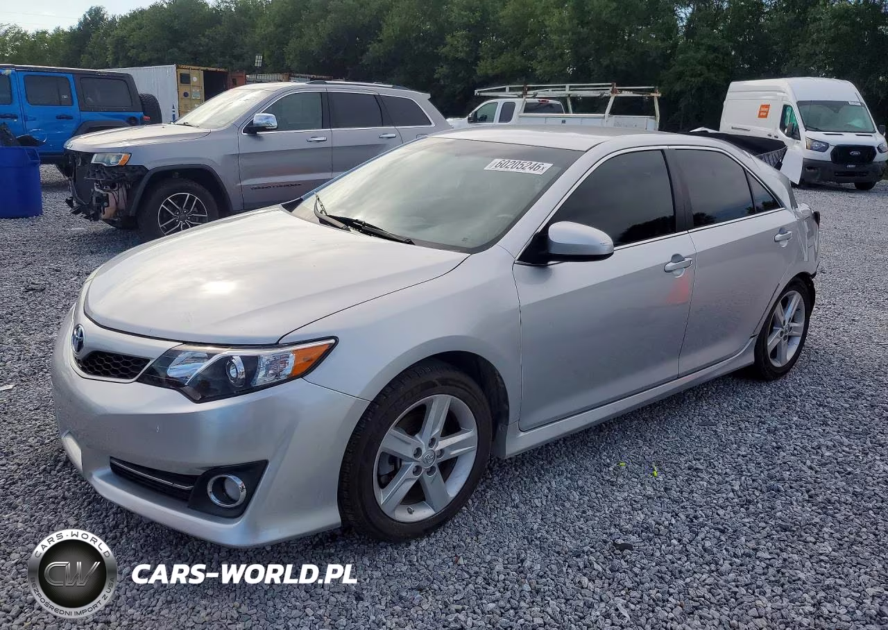 2014 Toyota Camry Se – zdjęcie 1 z 12