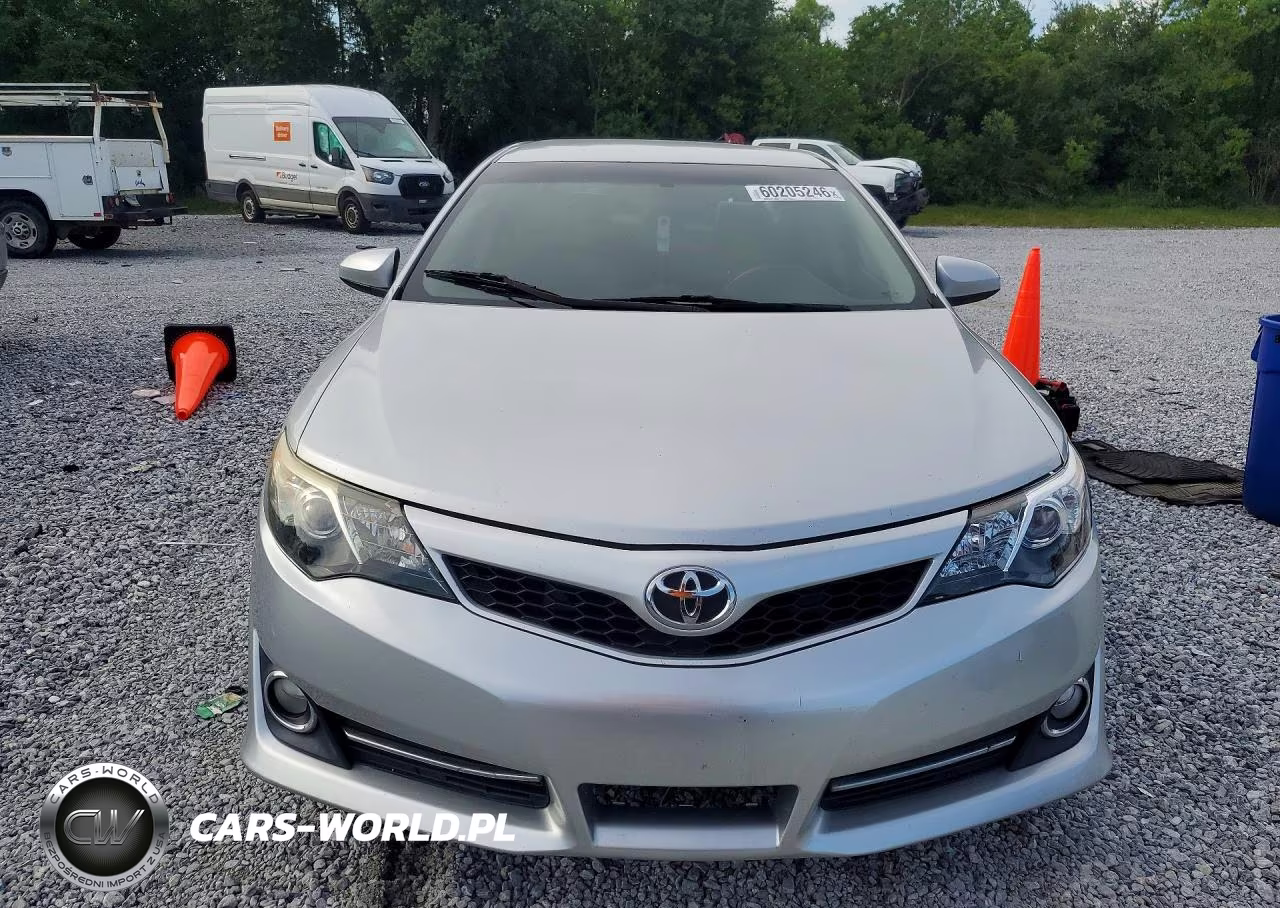2014 Toyota Camry Se VIN:4T1BF1FK8EU437634 - 5