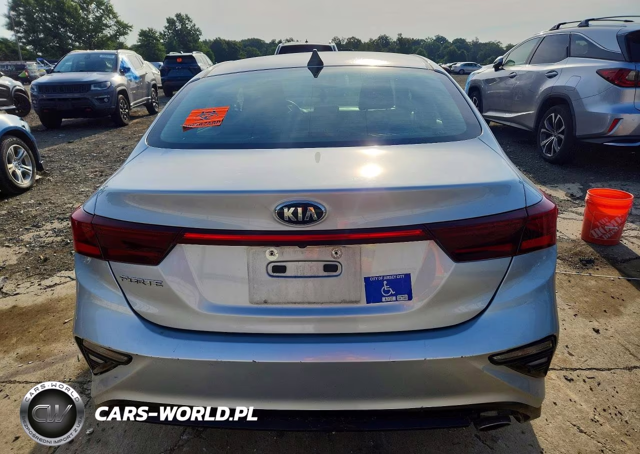 2019 Kia Forte Lxs VIN:3KPF24AD0KE104804 - 6