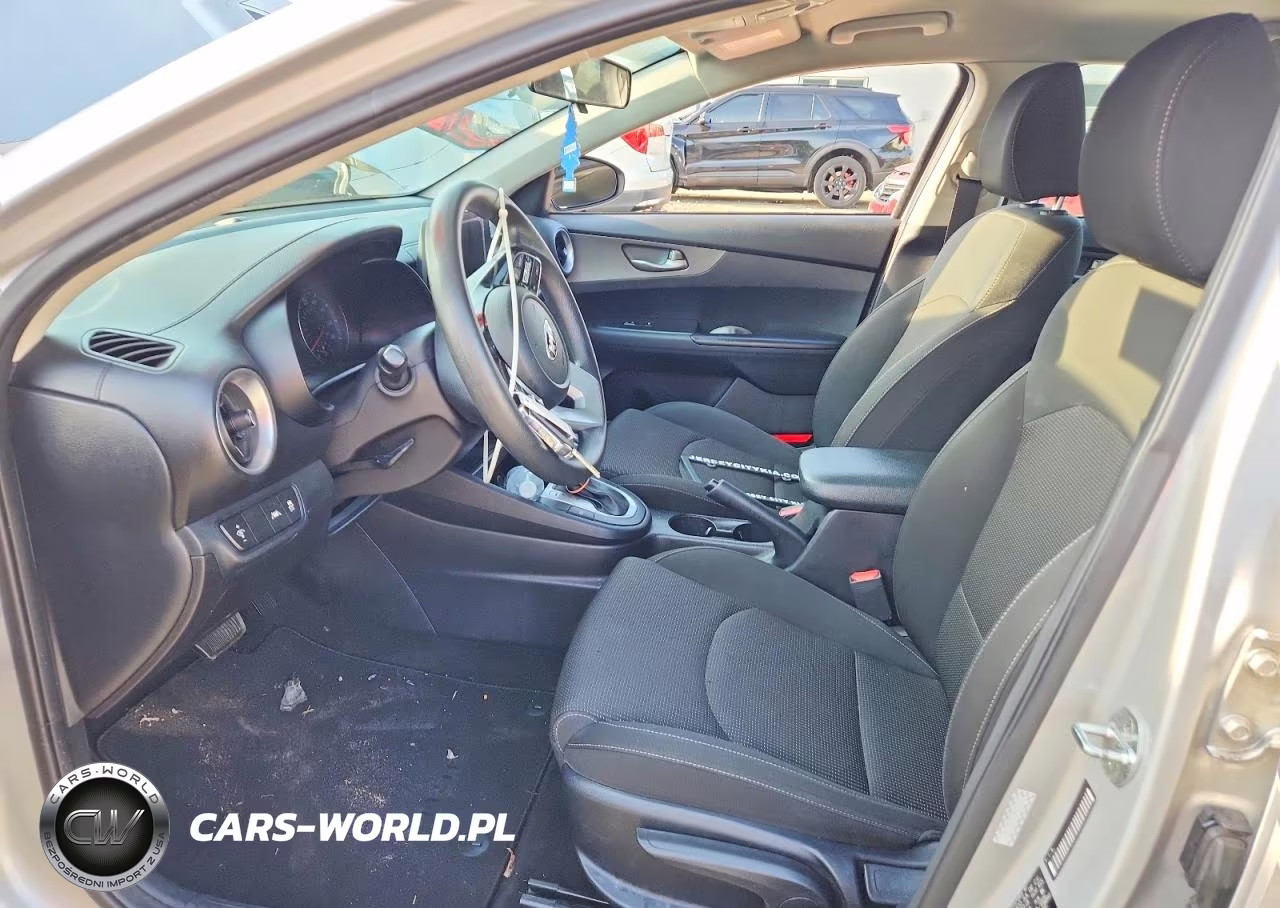 2019 Kia Forte Lxs VIN:3KPF24AD0KE104804 - 7
