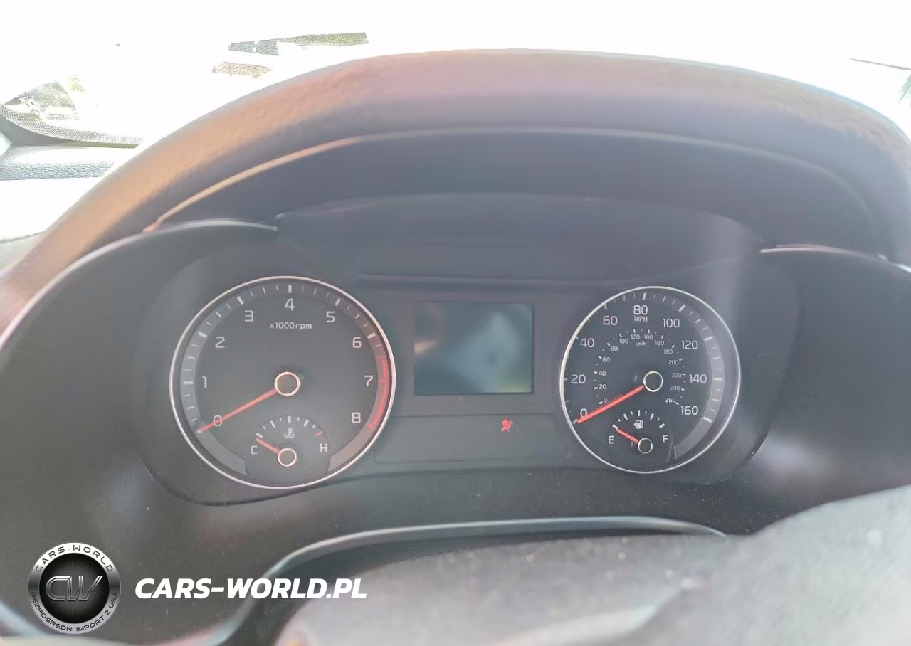 2019 Kia Forte Lxs VIN:3KPF24AD0KE104804 - 9