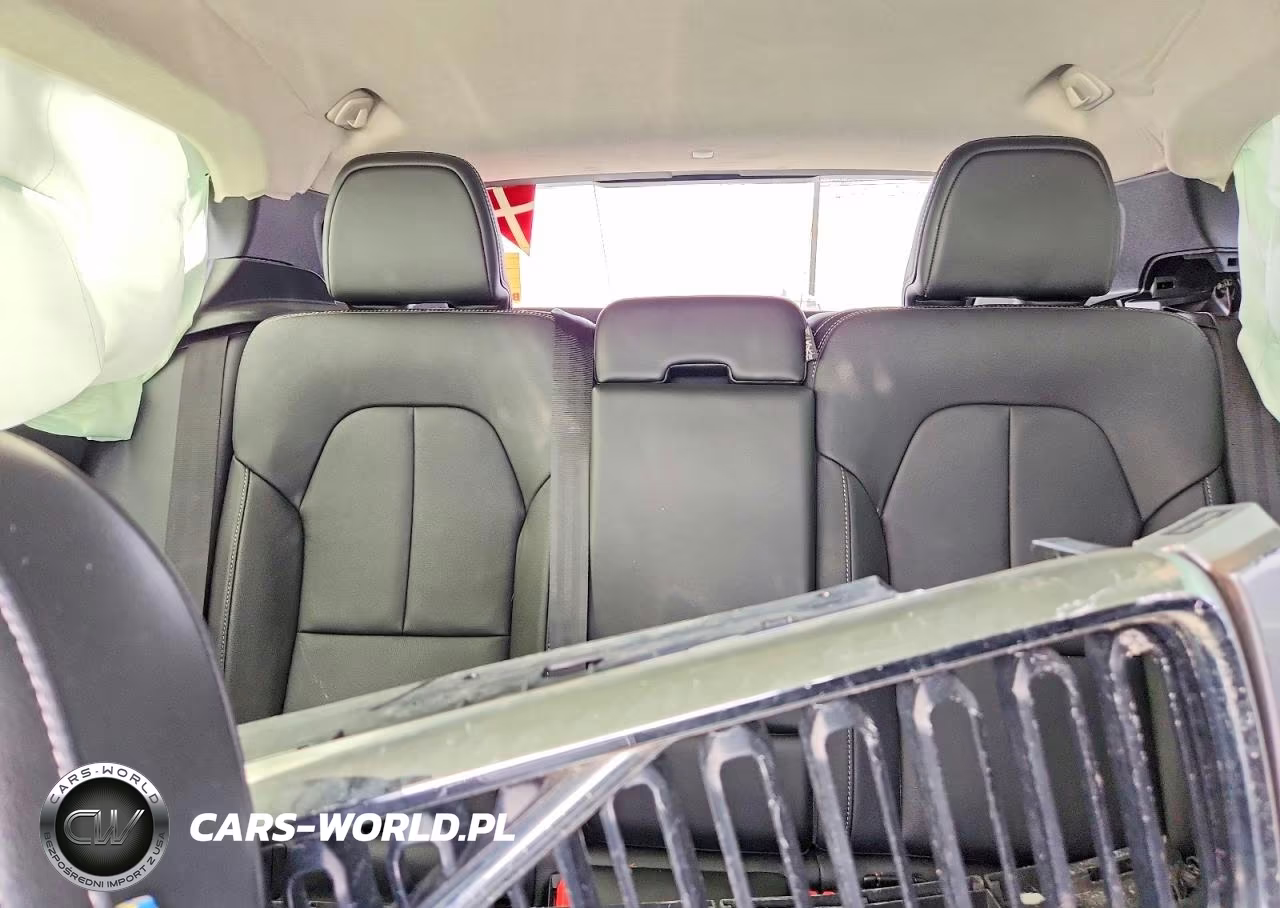 2019 Volvo Xc40 T4 Momentum VIN:YV4AC2HK7K2061184 - 10