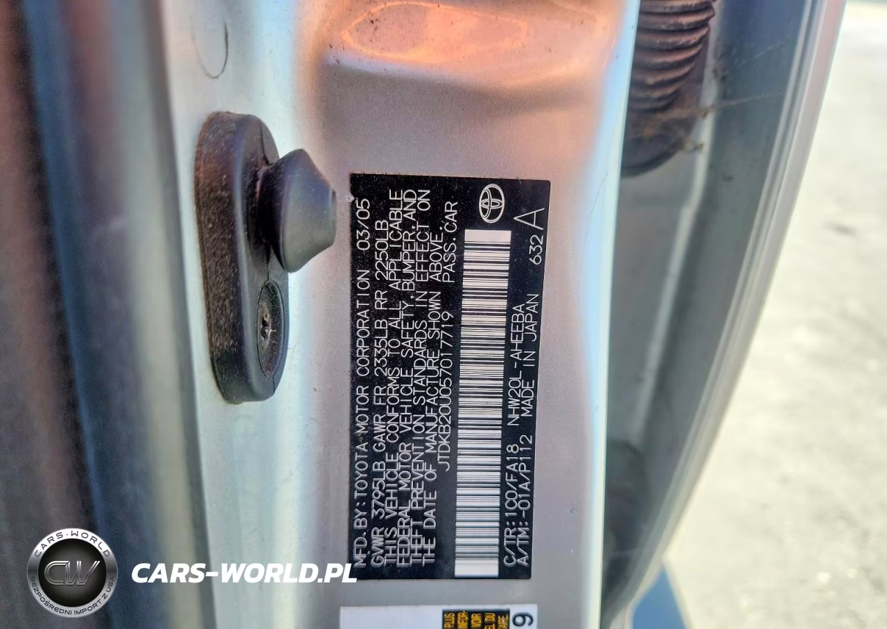 2005 Toyota Prius Base VIN:JTDKB20U057017719 - 12
