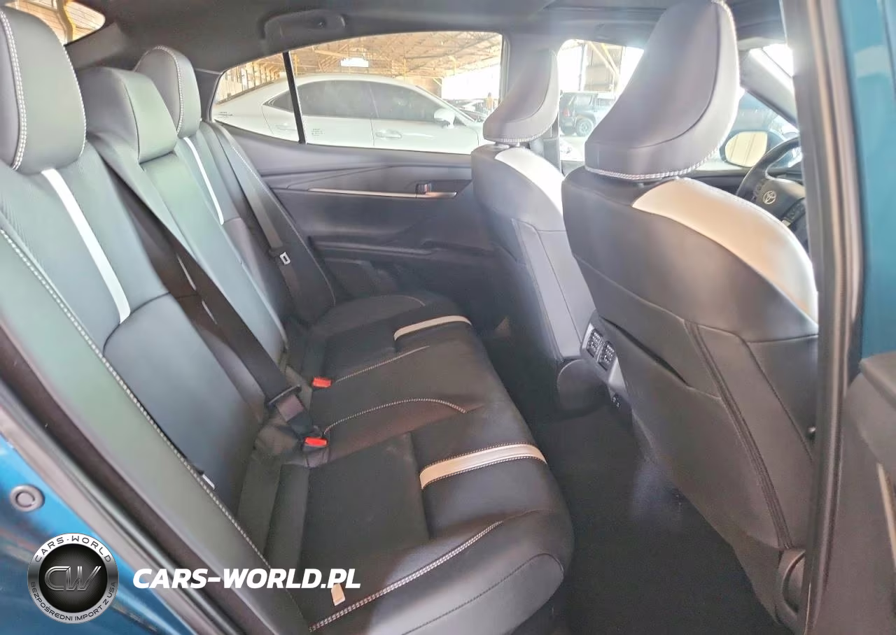 2025 Toyota Camry Se VIN:4T1DAACK2SU611754 - 10