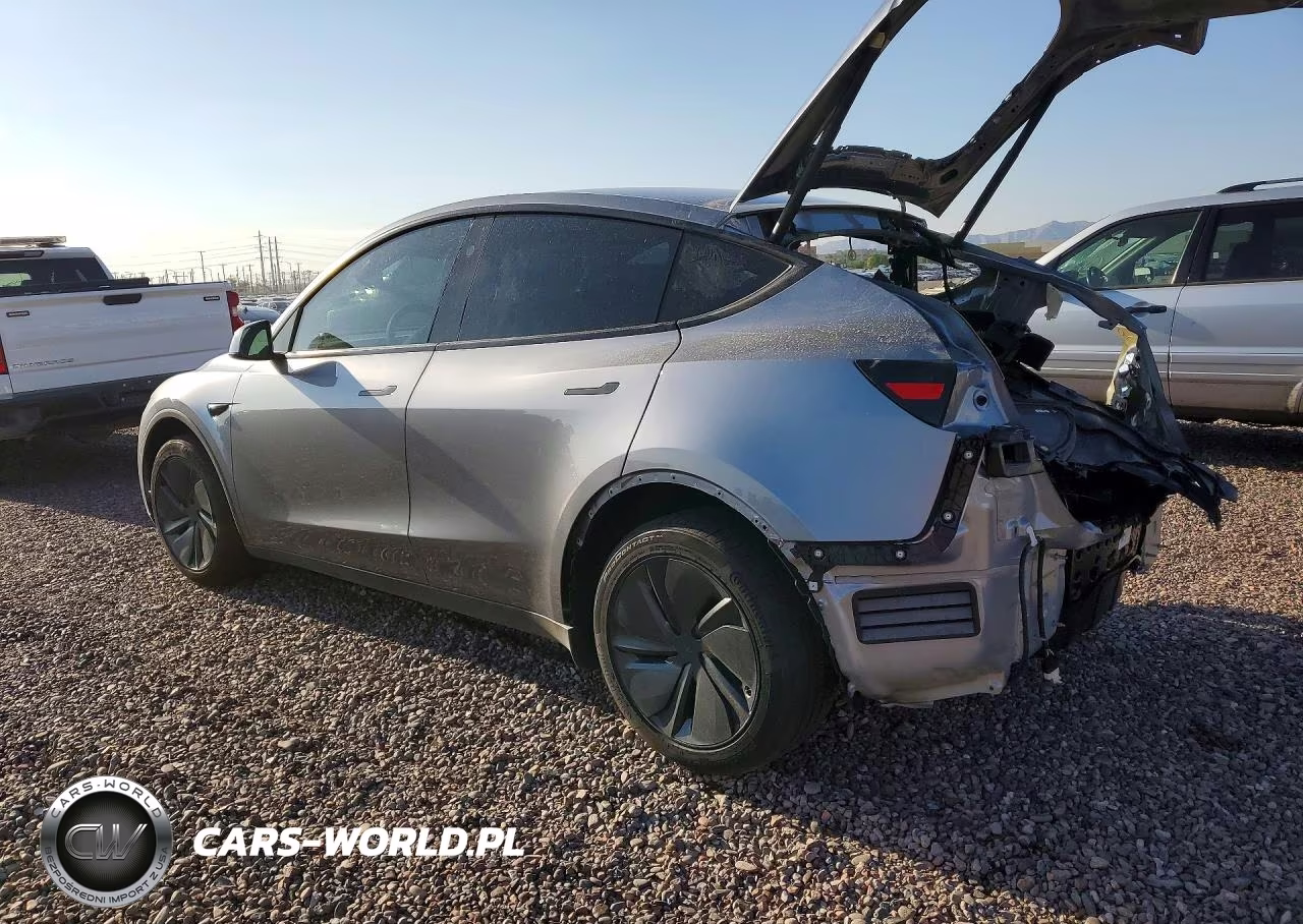 2026 Tesla Model Y VIN:7SAYGDED8TF575439 - 2