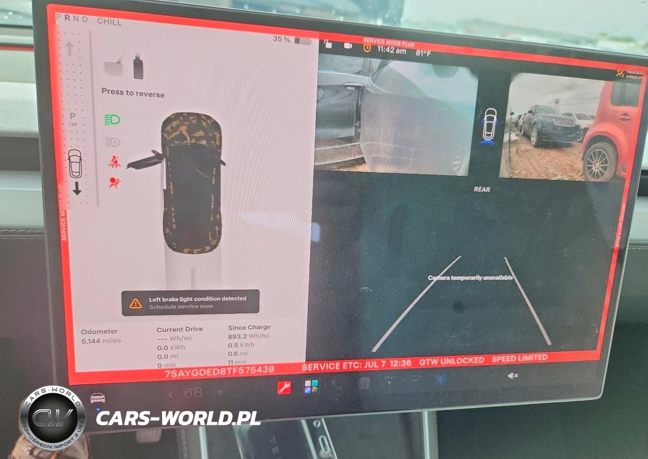 2026 Tesla Model Y VIN:7SAYGDED8TF575439 - 9