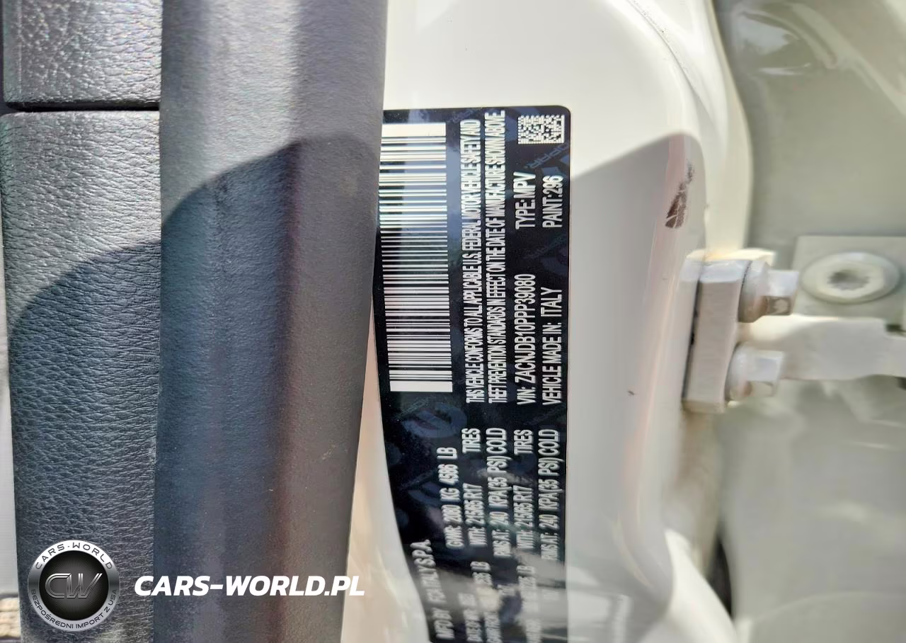 2023 Jeep Renegade Latitude VIN:ZACNJDB10PPP39080 - 13