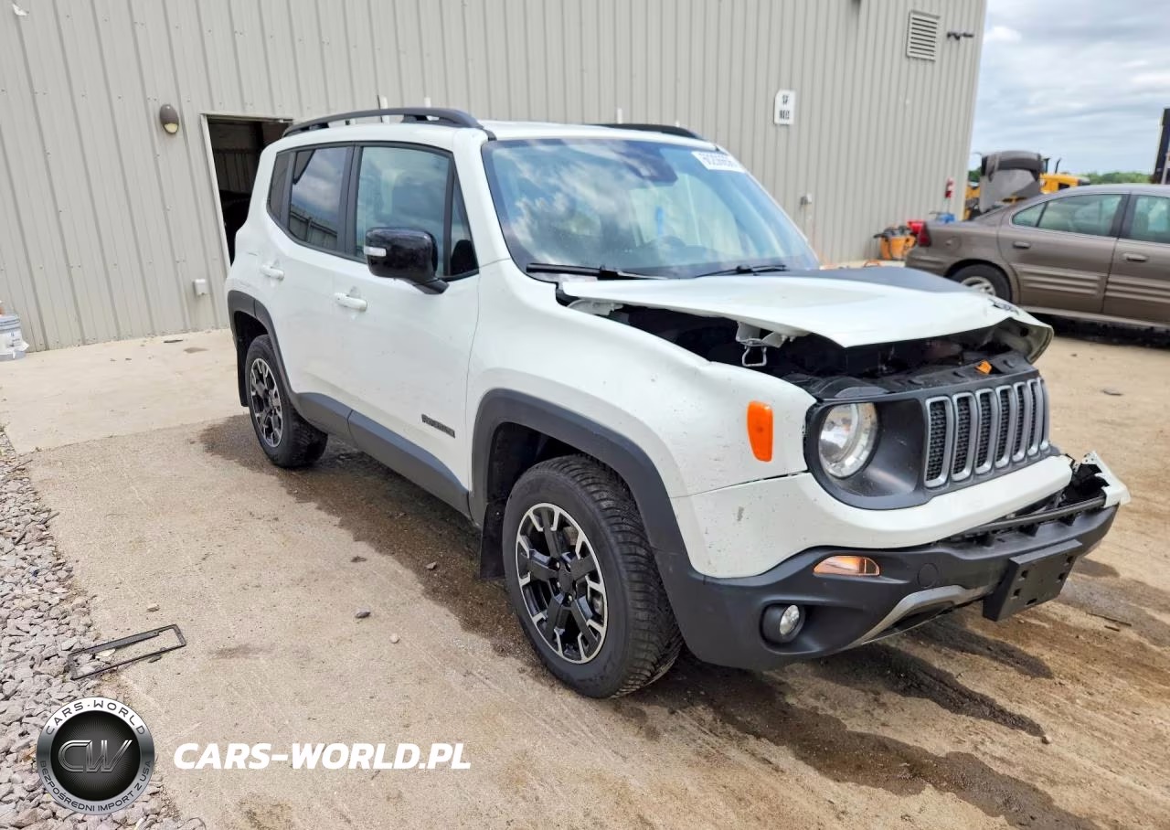 2023 Jeep Renegade Latitude VIN:ZACNJDB10PPP39080 - 4