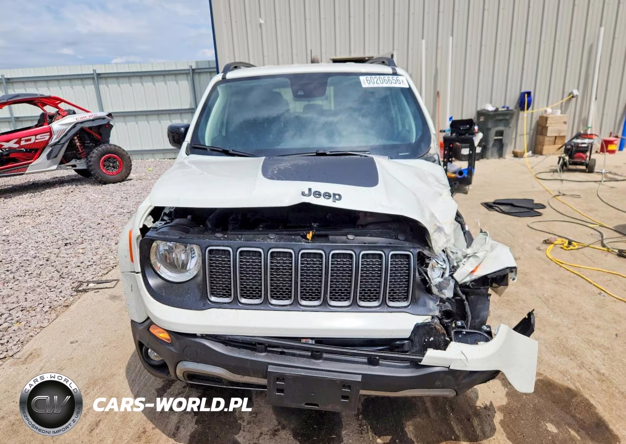2023 Jeep Renegade Latitude VIN:ZACNJDB10PPP39080 - 5