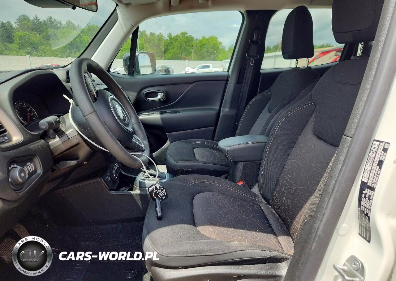 2023 Jeep Renegade Latitude VIN:ZACNJDB10PPP39080 - 7