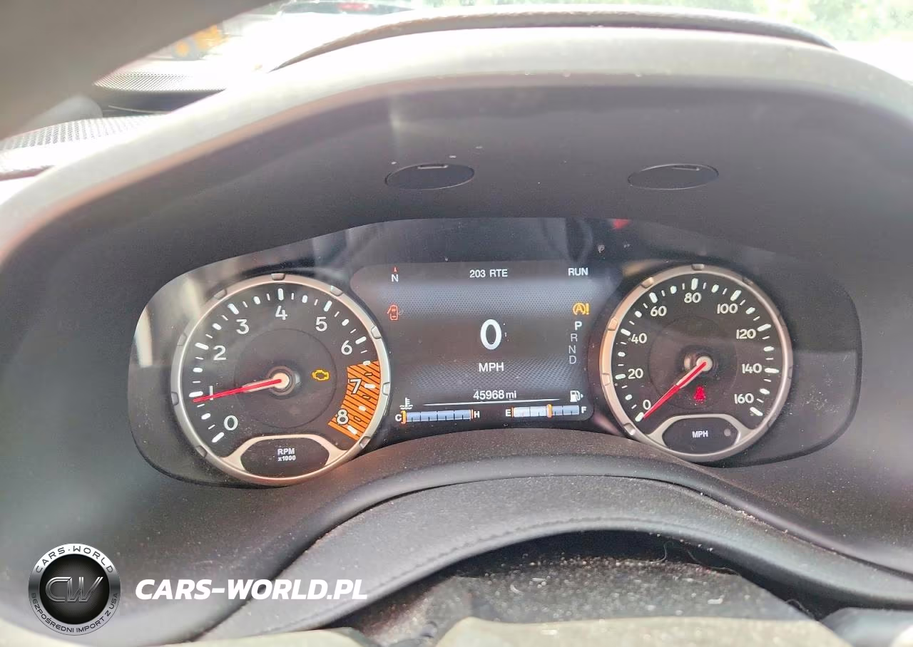 2023 Jeep Renegade Latitude VIN:ZACNJDB10PPP39080 - 9