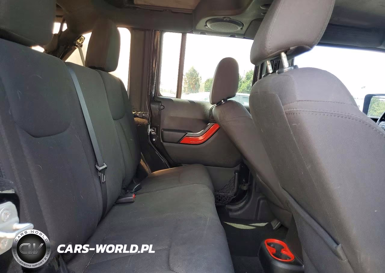 2014 Jeep Wrangler Unlimited Sport VIN:1C4BJWDG9EL329091 - 11
