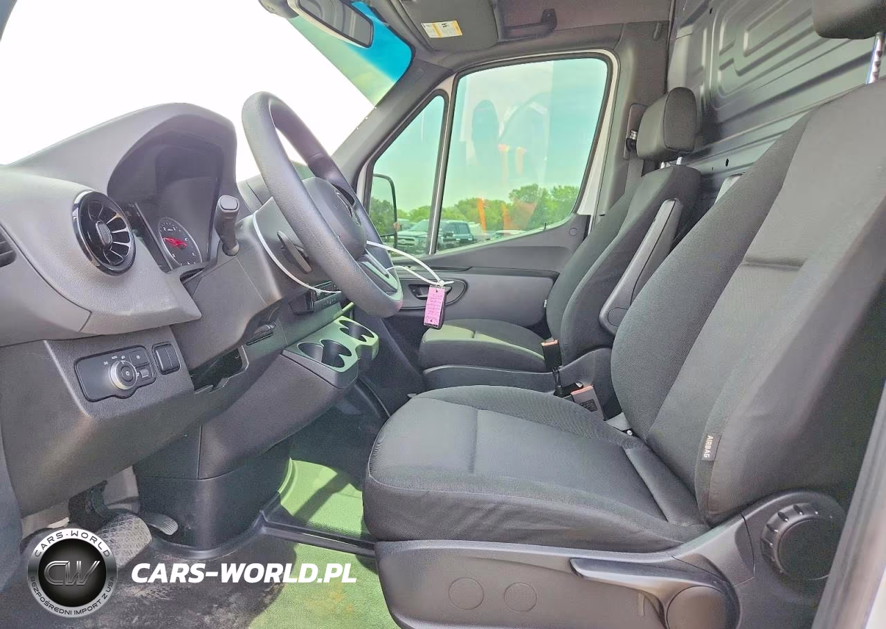 2024 Mercedes-Benz Sprinter 3500 VIN:W1Y8ND3Y2RT169974 - 7