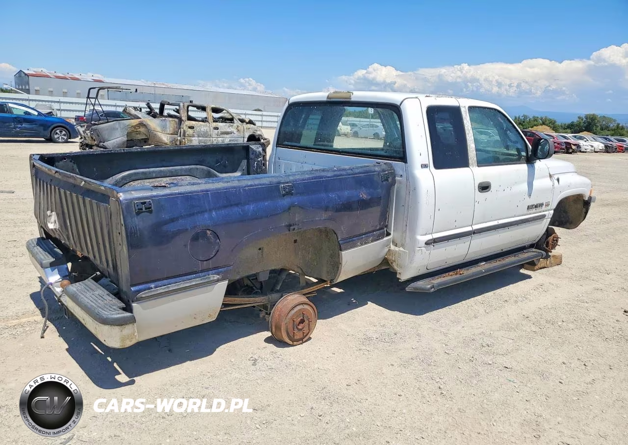 2000 Dodge Ram 1500 VIN:3B7HC13Z0YG152541 - 3