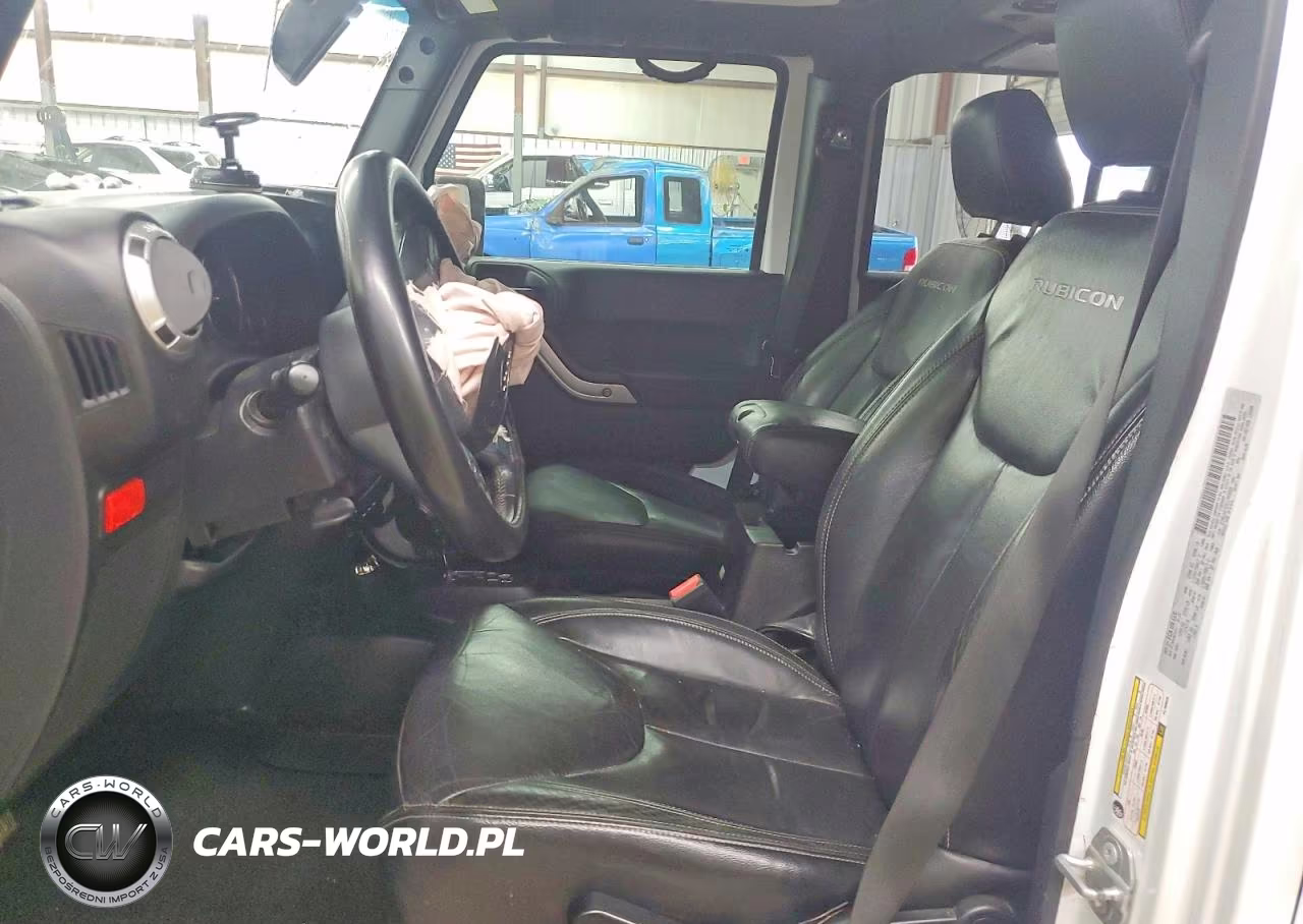 2015 Jeep Wrangler Unlimited Rubicon VIN:1C4BJWFG5FL769825 - 7