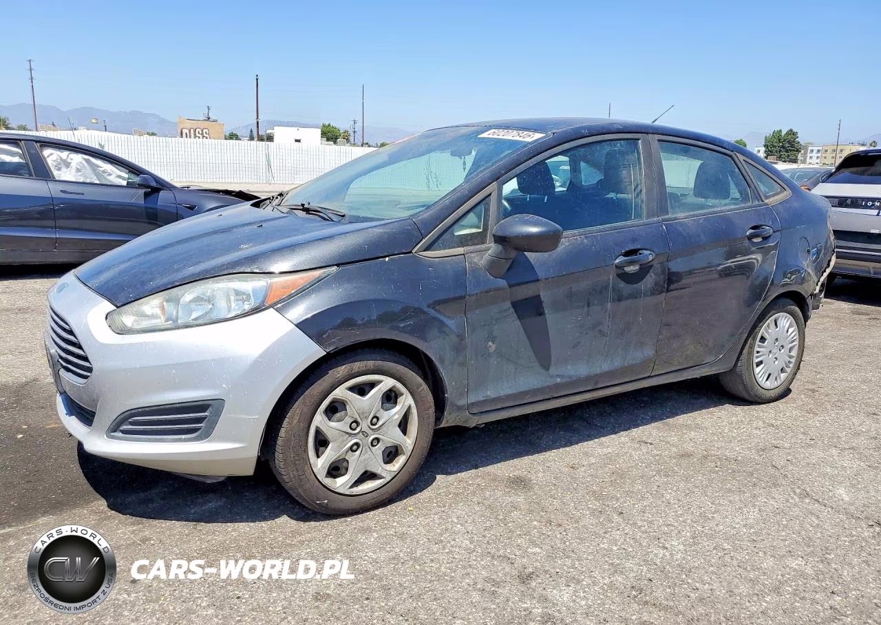 2015 Ford Fiesta S – zdjęcie 1 z 12