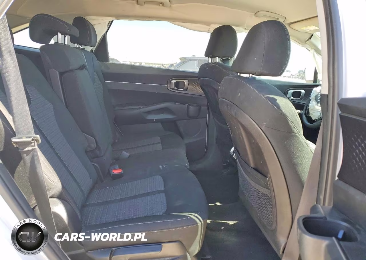 2022 Kia Sorento Lx VIN:5XYRG4LC3NG091301 - 11
