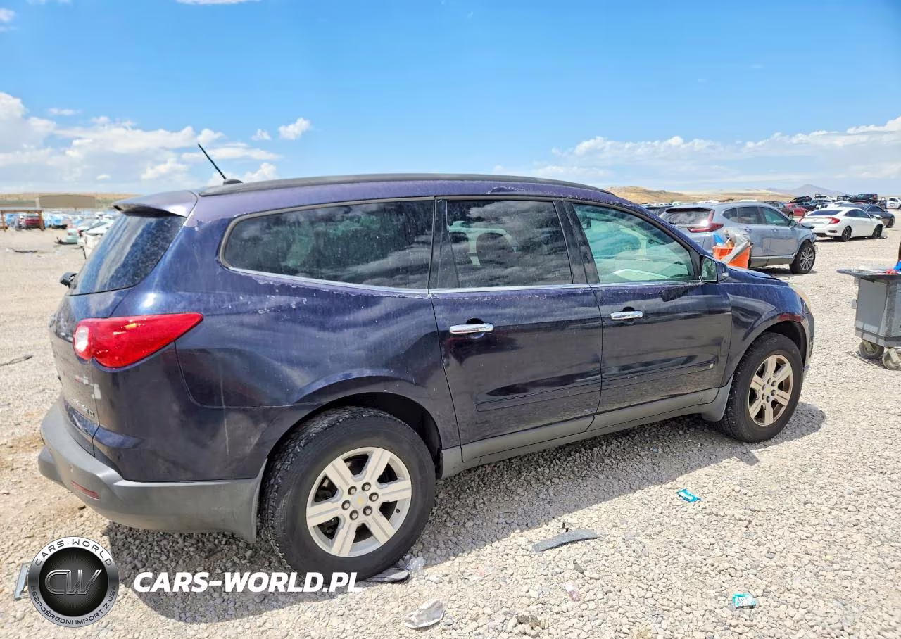 2010 Chevrolet Traverse Lt VIN:1GNLVFED1AS131058 - 3