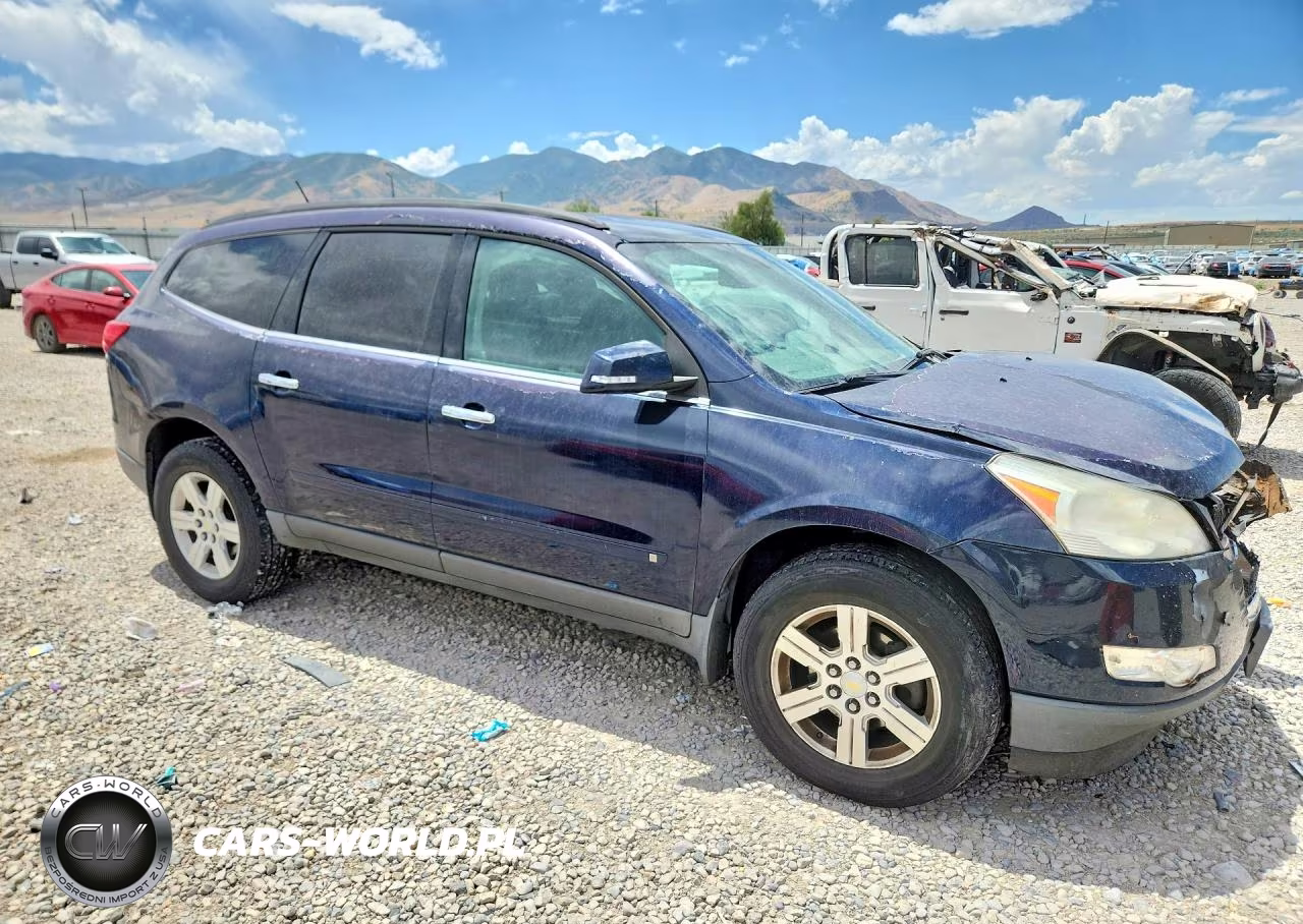 2010 Chevrolet Traverse Lt VIN:1GNLVFED1AS131058 - 4