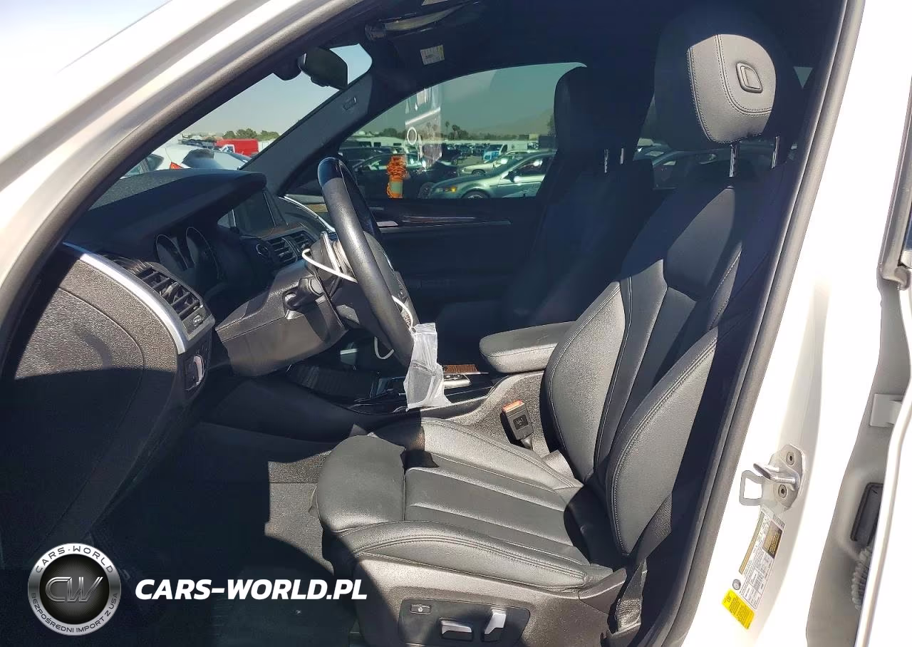 2019 BMW X3 Sdrive30I VIN:5UXTR7C51KLF32489 - 7