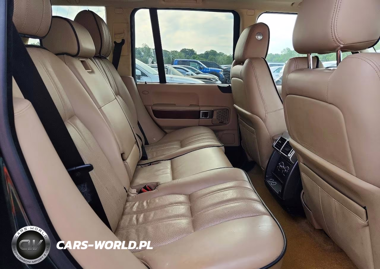 2010 Land Rover Range Rover Hse Luxury VIN:SALMF1E46AA323460 - 11