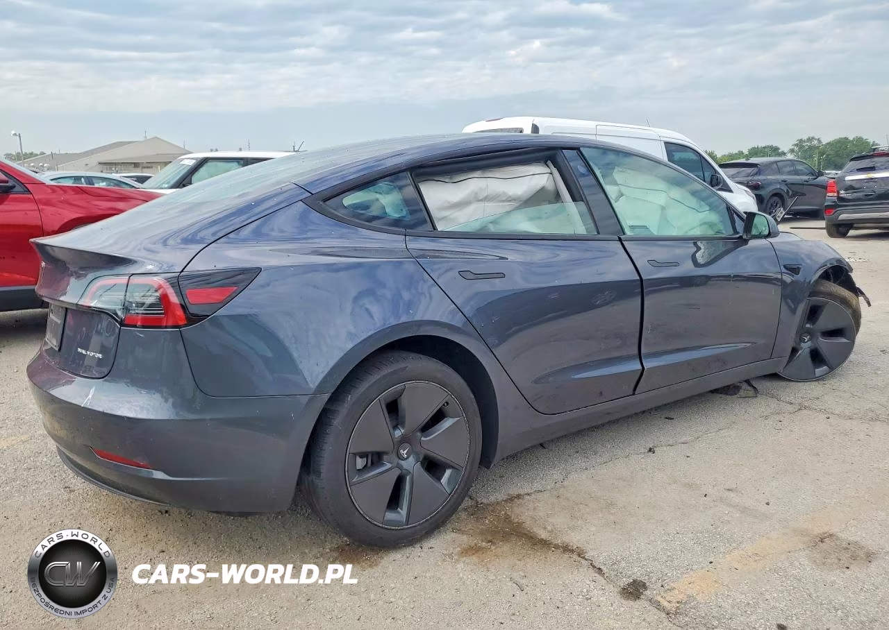2023 Tesla Model 3 VIN:5YJ3E1EB7PF605370 - 3