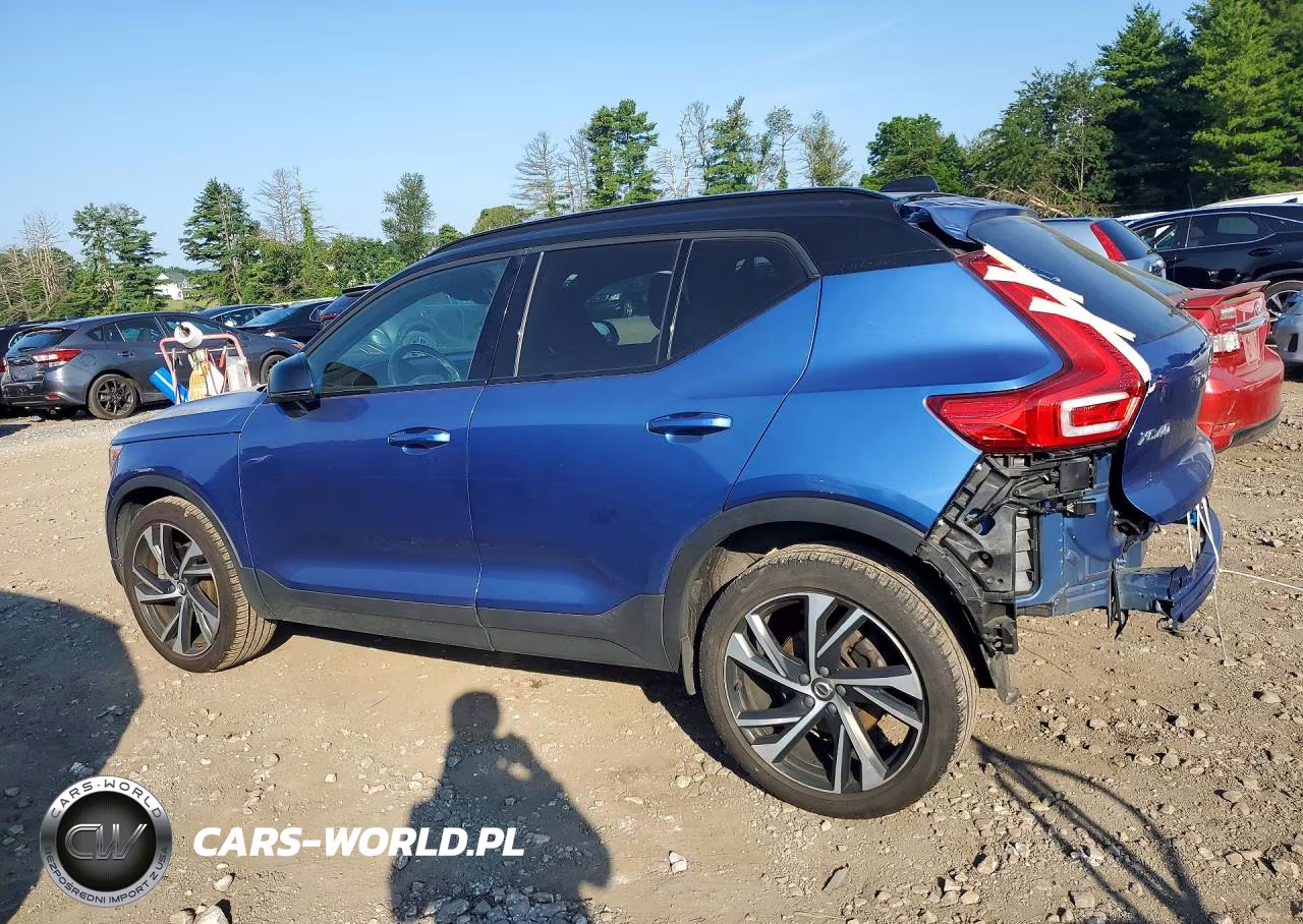 2020 Volvo Xc40 T5 R-Design VIN:YV4162UM3L2217057 - 2