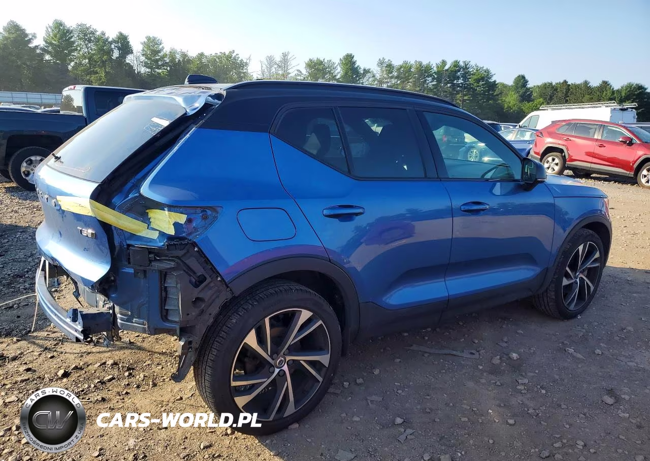 2020 Volvo Xc40 T5 R-Design VIN:YV4162UM3L2217057 - 3
