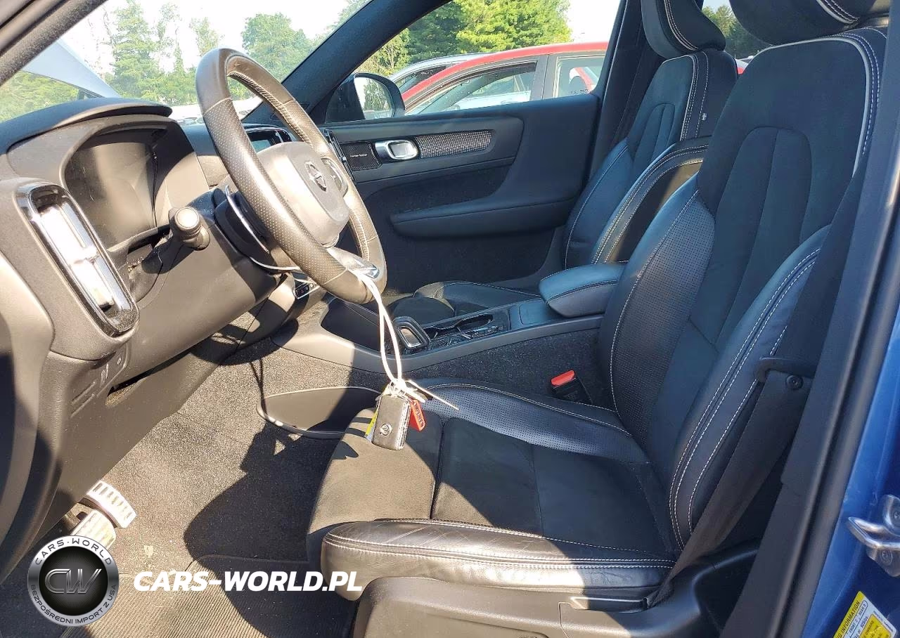 2020 Volvo Xc40 T5 R-Design VIN:YV4162UM3L2217057 - 7