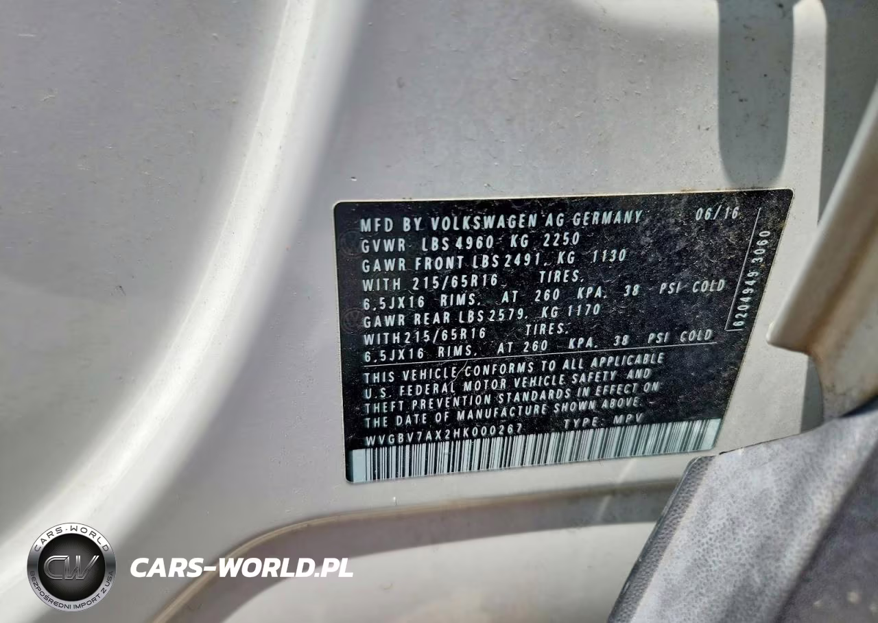 2017 Volkswagen Tiguan S VIN:WVGBV7AX2HK000267 - 13
